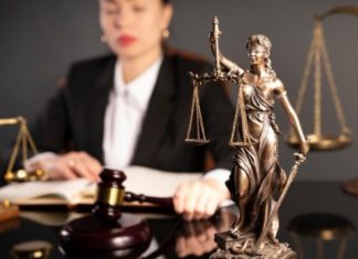 מה כולל התחום של דיני תאגידים ומדוע הוא חשוב?